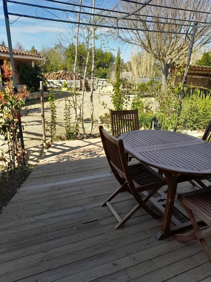 Chambres D'Hotes Chez Cecile A Lagnes 外观 照片
