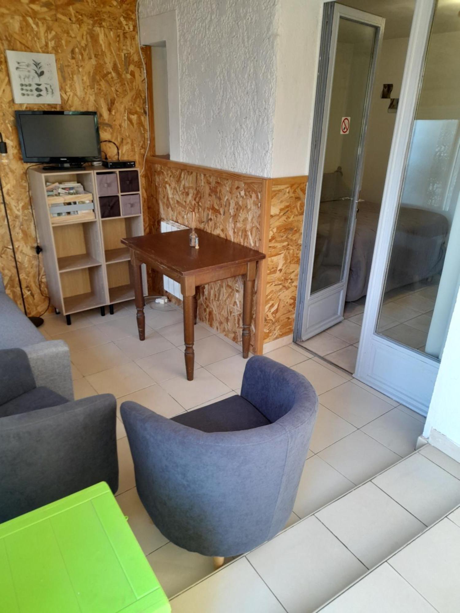 Chambres D'Hotes Chez Cecile A Lagnes 外观 照片