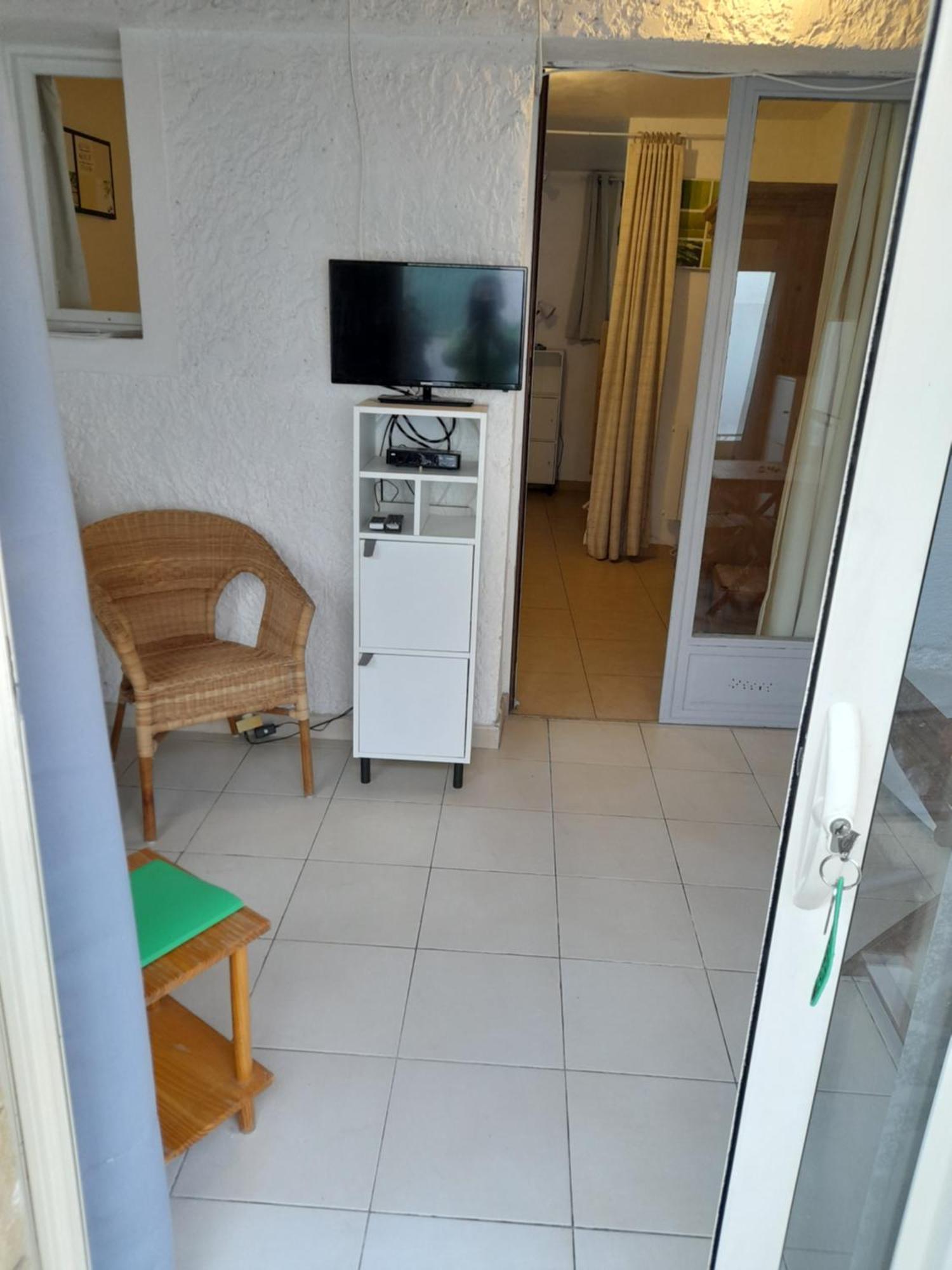 Chambres D'Hotes Chez Cecile A Lagnes 外观 照片